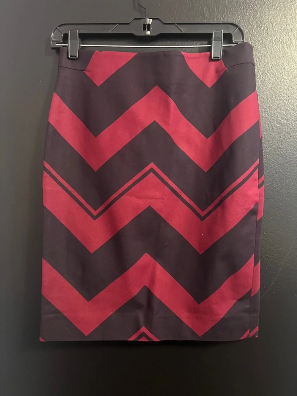 The Limited Berry Plum Chevron Pencil Skirt - Picture 1 of 4